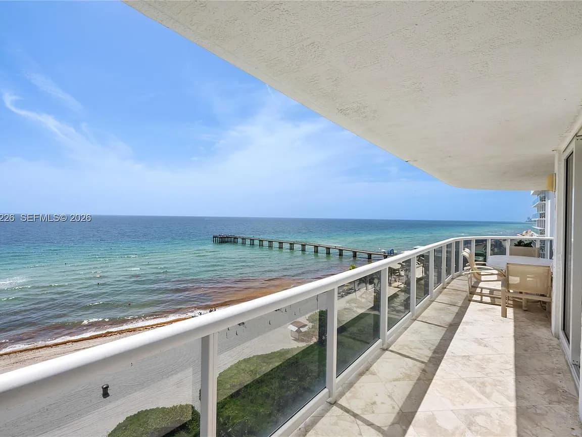 16711 Collins Ave APT 907 Sunny Isles Beach